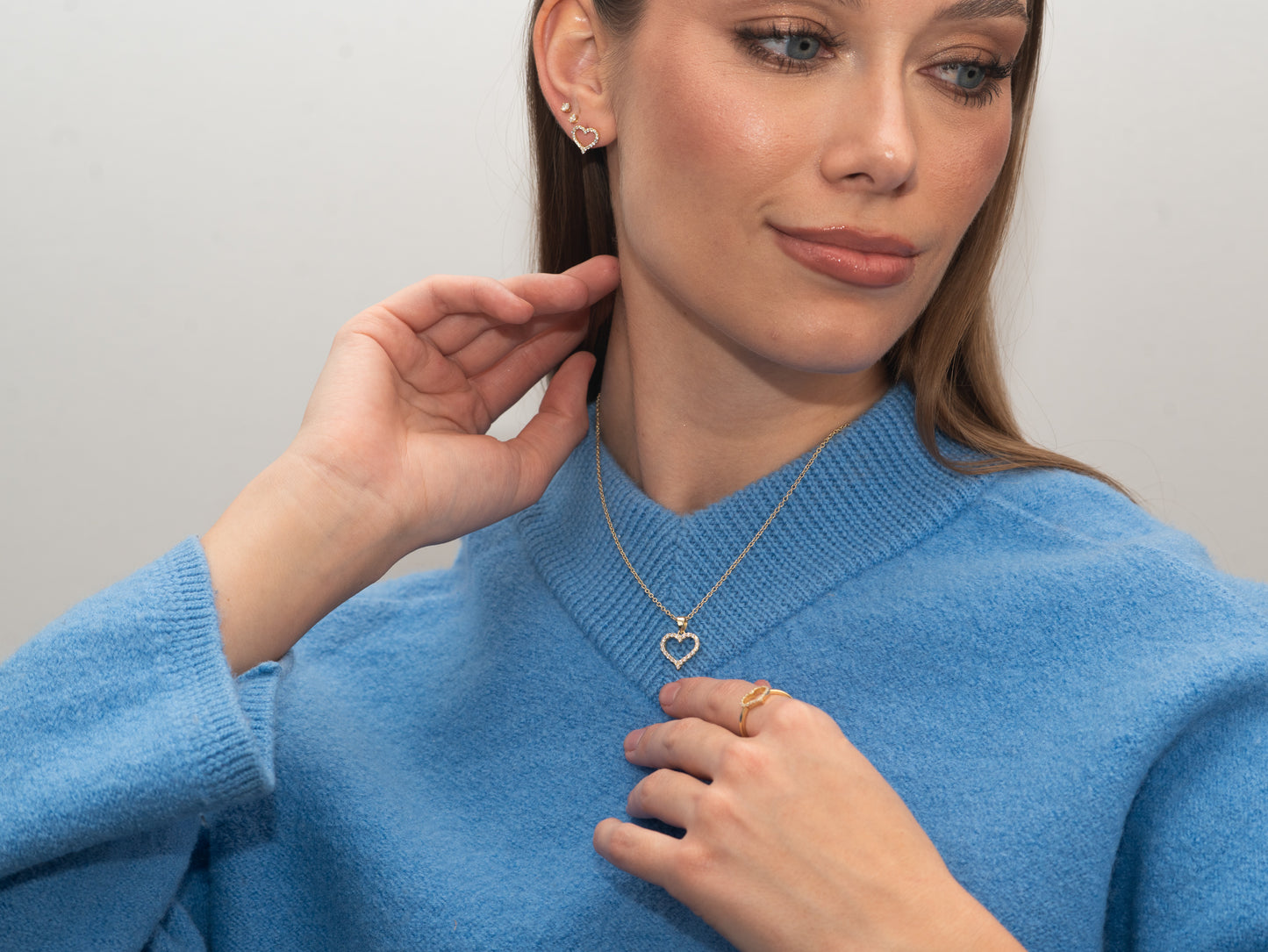 Vergoldete Silber-Ohrringe Herz mit weißem Zirkonia miaGemo