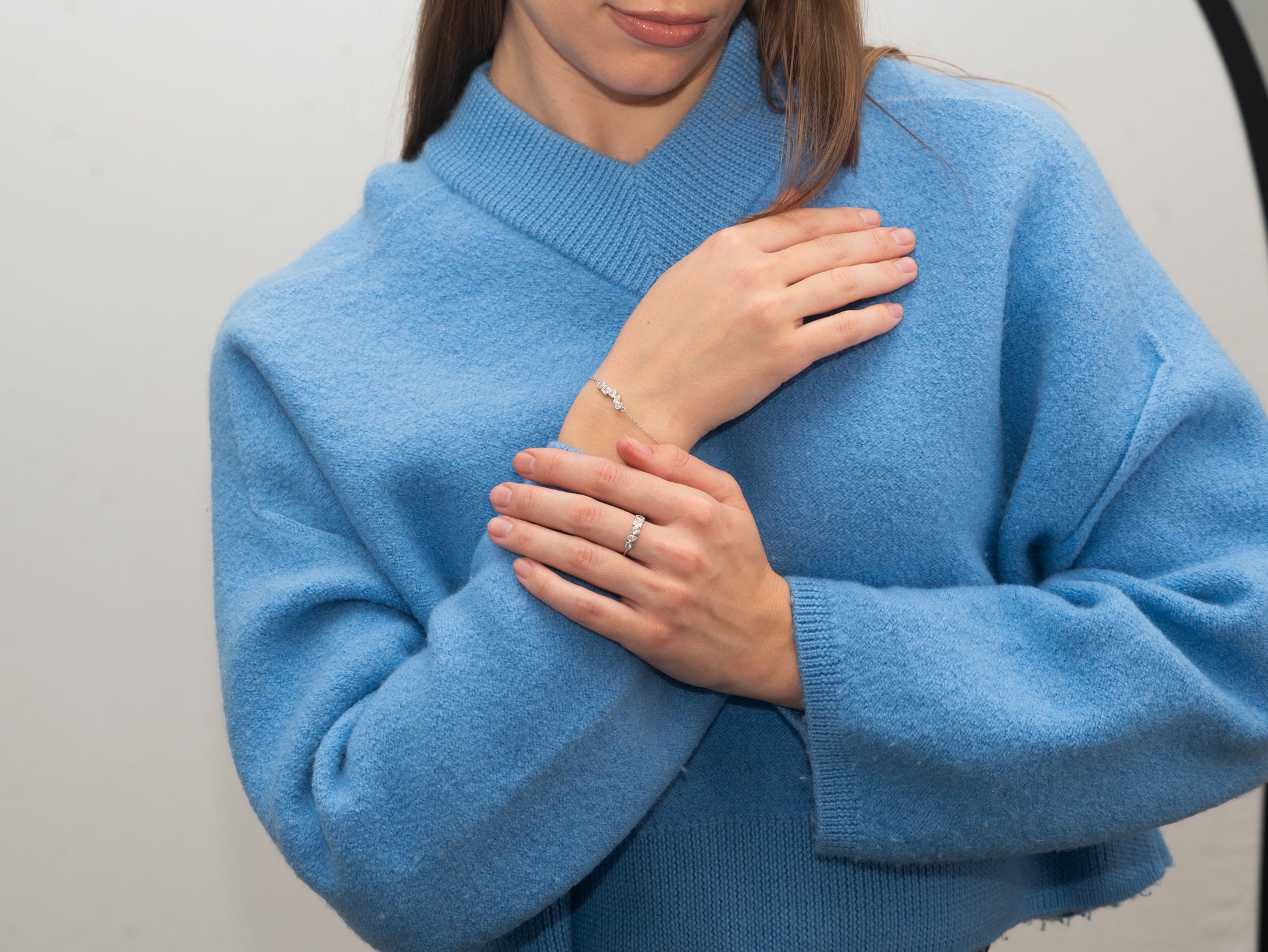 Rhodinierter Ring mit weißem Stein miaGemo