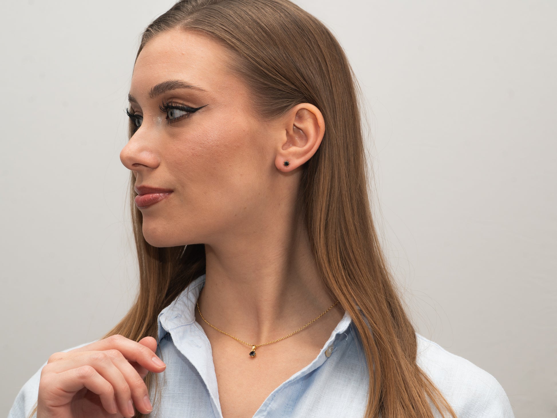 Silber-Ohrringe 4 mm mit schwarzem Zirkonia, vergoldet miaGemo