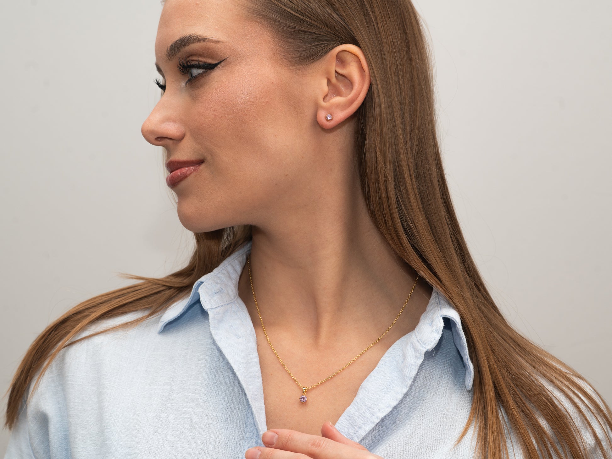 Silber-Ohrringe 3 mm mit violettem Zirkonia, vergoldet miaGemo