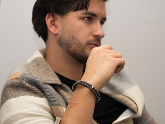 Heritage Brown Double Lederarmband in Dunkelbraun mit Edelstahl-Details miaGemo