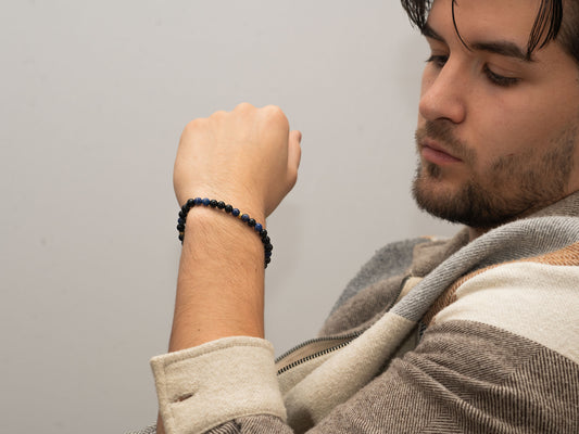 Night Sky Perlenarmband in Schwarz und Blau mit Gold-Akzenten miaGemo